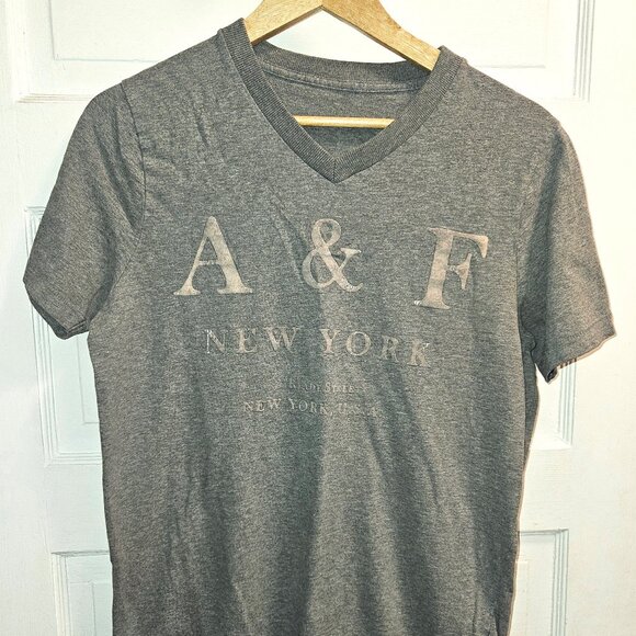 Vintage Abercrombie Fitch V-Neck [57 Reade Street NYC] - Picture 1 of 3